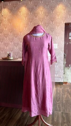 Magenta Kurti